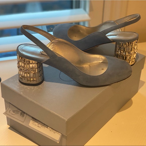 Prada heels,excellent condition ,barely worn ,size 8 - Picture 1 of 6